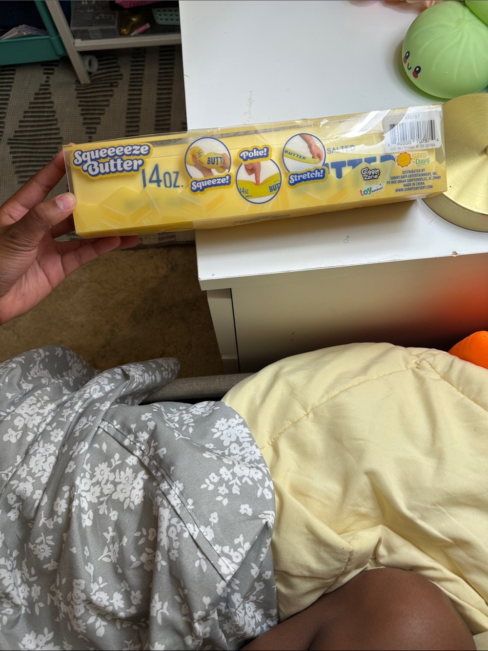 14oz - Yellow Stretchy Butter Toy